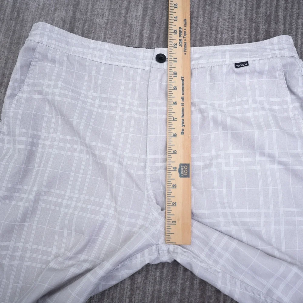 Hurley Mens Grey White Plaid Board Shorts Swim Trunks Size 34 Fit 35x9